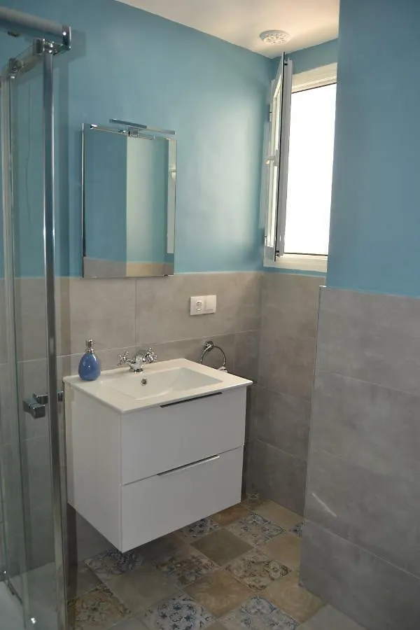 Beautiful Central Cadiz Apartment